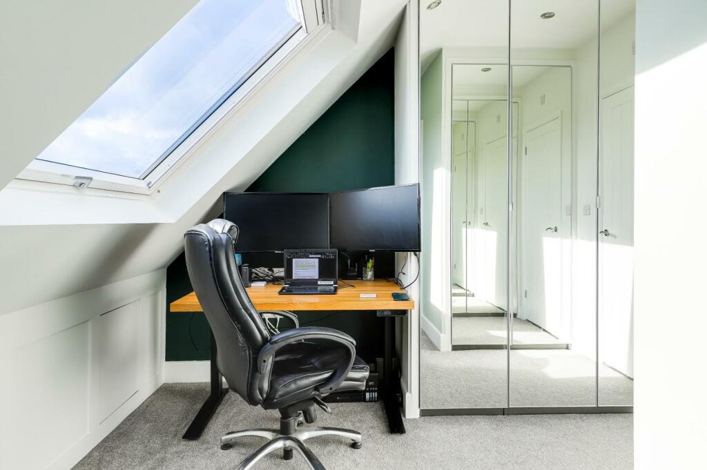 Bedroom One a.JPG