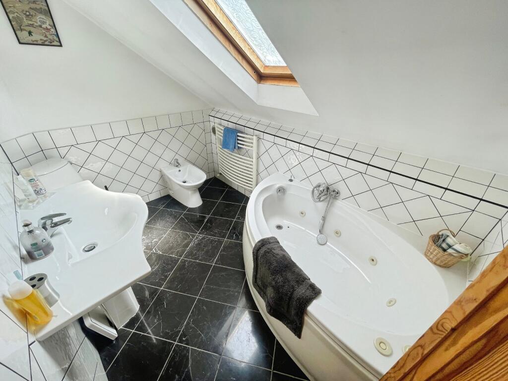 First Floor Bathroom