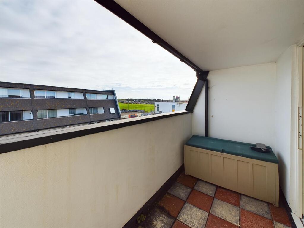 20 Chester Court Rear Balcony