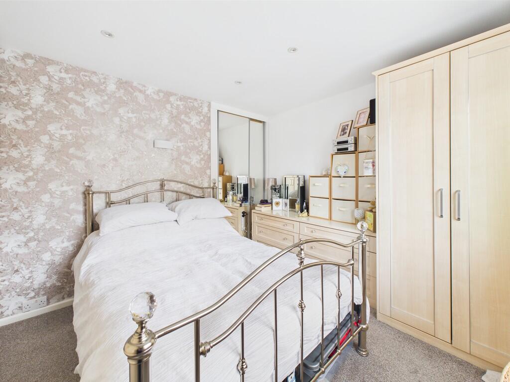 CAM05068G0-PR0029...