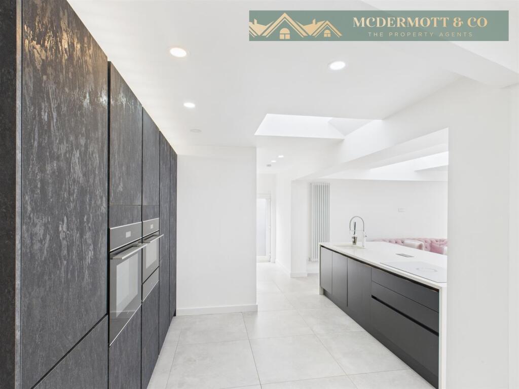 Kitchen/living area