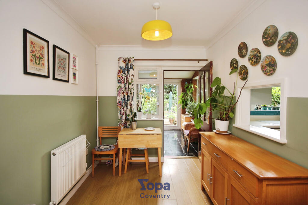 4bd28fb9-Dining 20Room 202.JPG