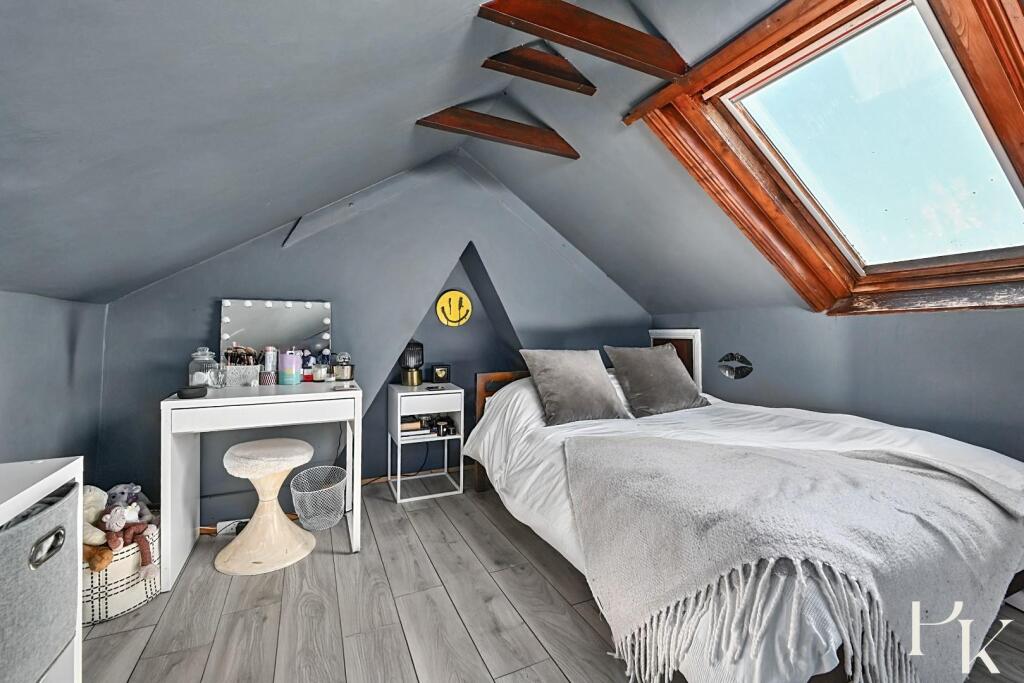 72 Montgomery St BN3 (20).jpg