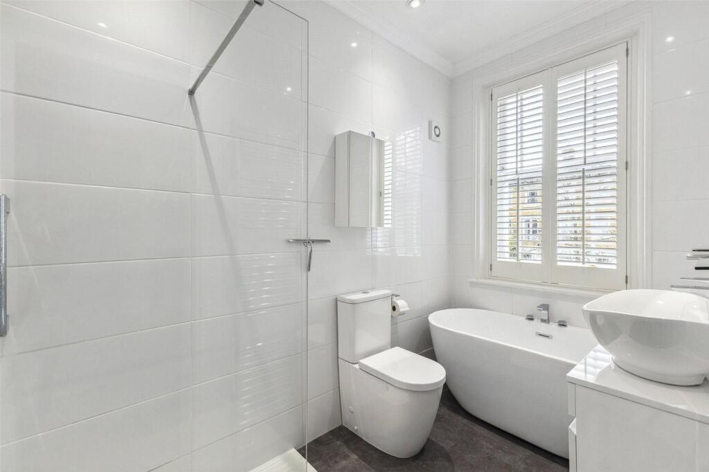 Bedroom Two En Suite