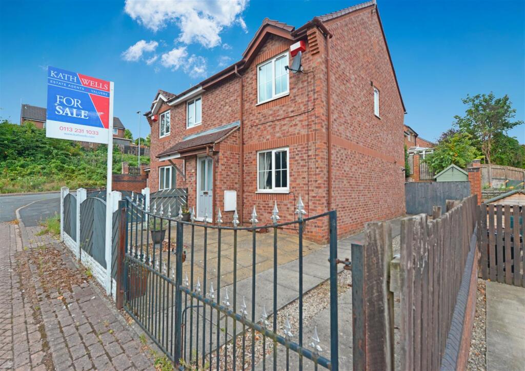 Off Street Parking / Driveway: