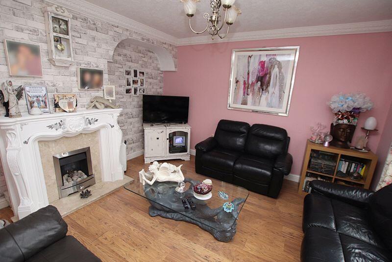 Lounge photo 2