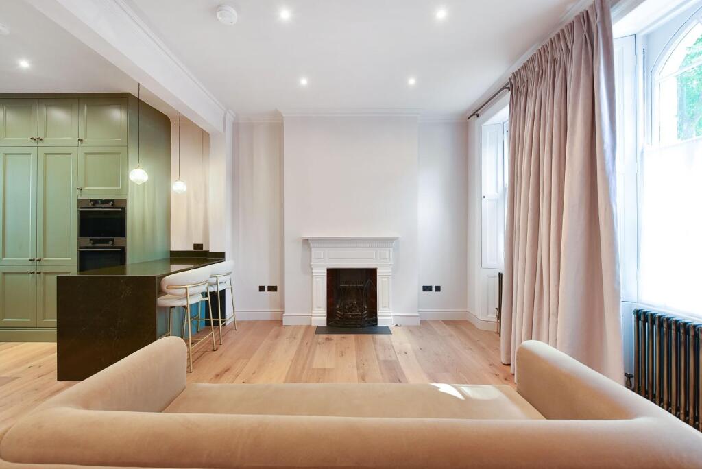 39 Trinity Street (12).JPG