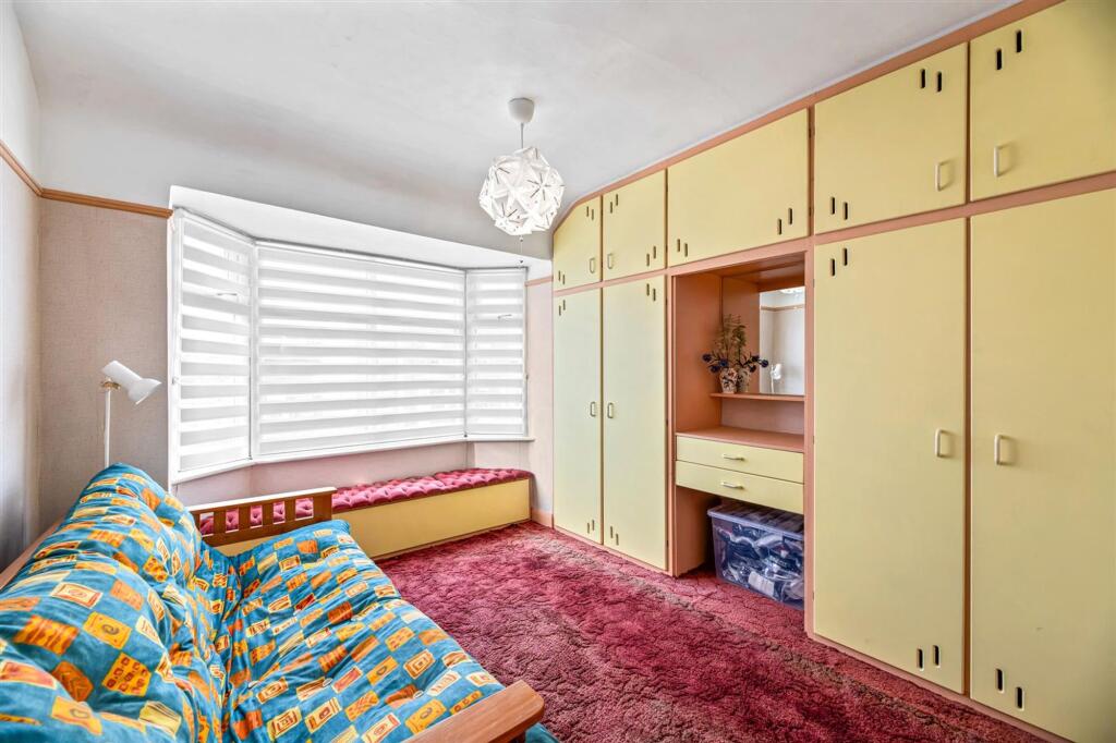 Heath Road, Penketh, WA5