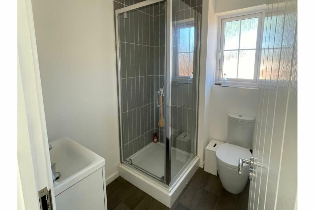 en -suite.jpeg
