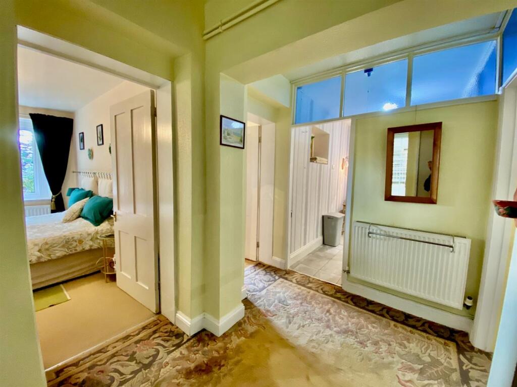Annexe Entrance Hall.jpg