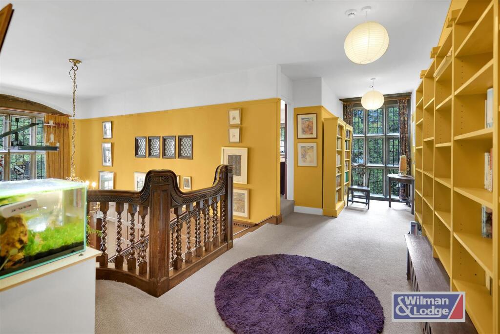 Four Double Bed Character Property in Steeton (46)