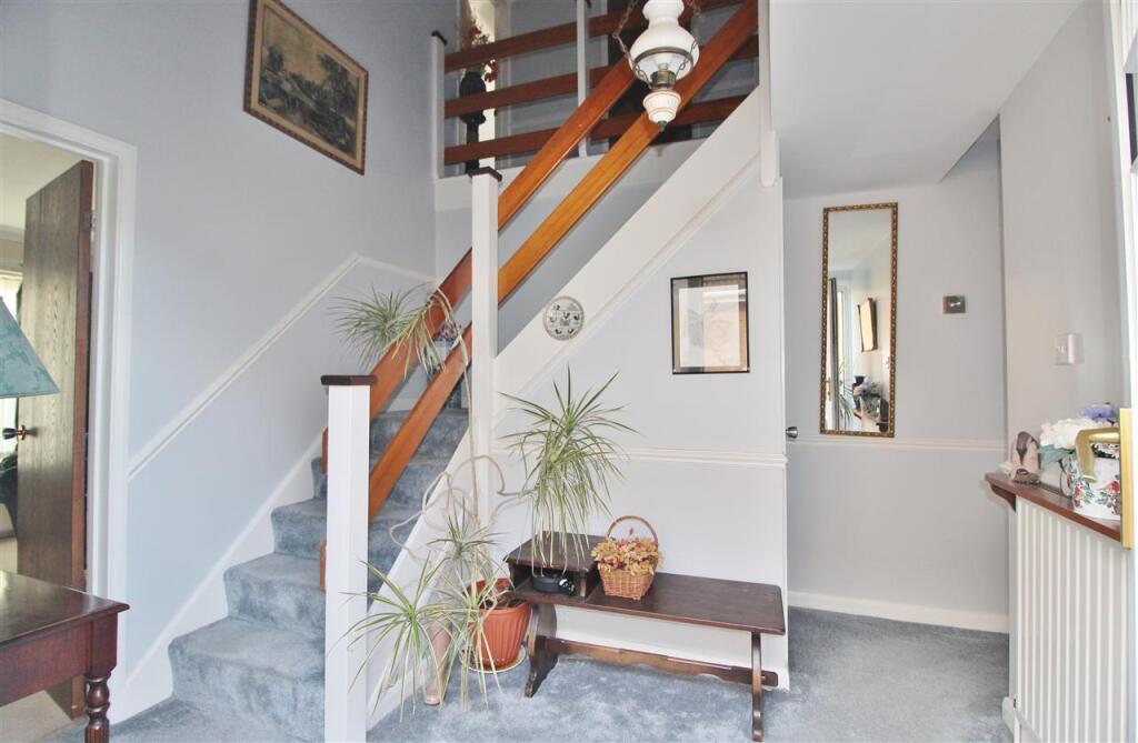 ENTRANCE HALL