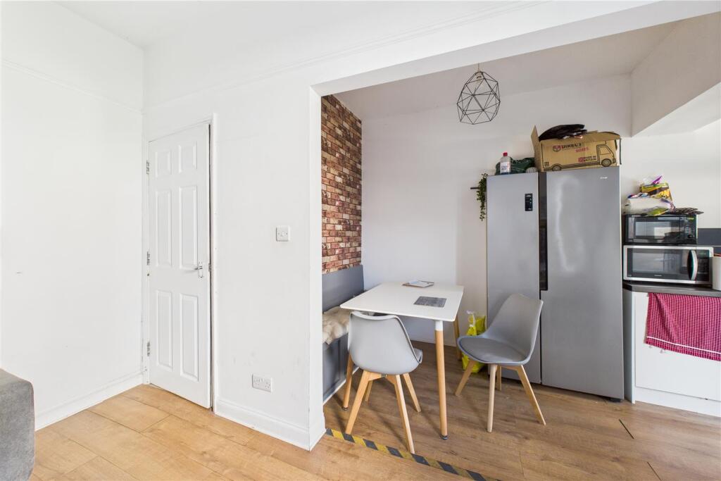 30 Westminster Road, Whitehall, Bristol BS5 9A | F