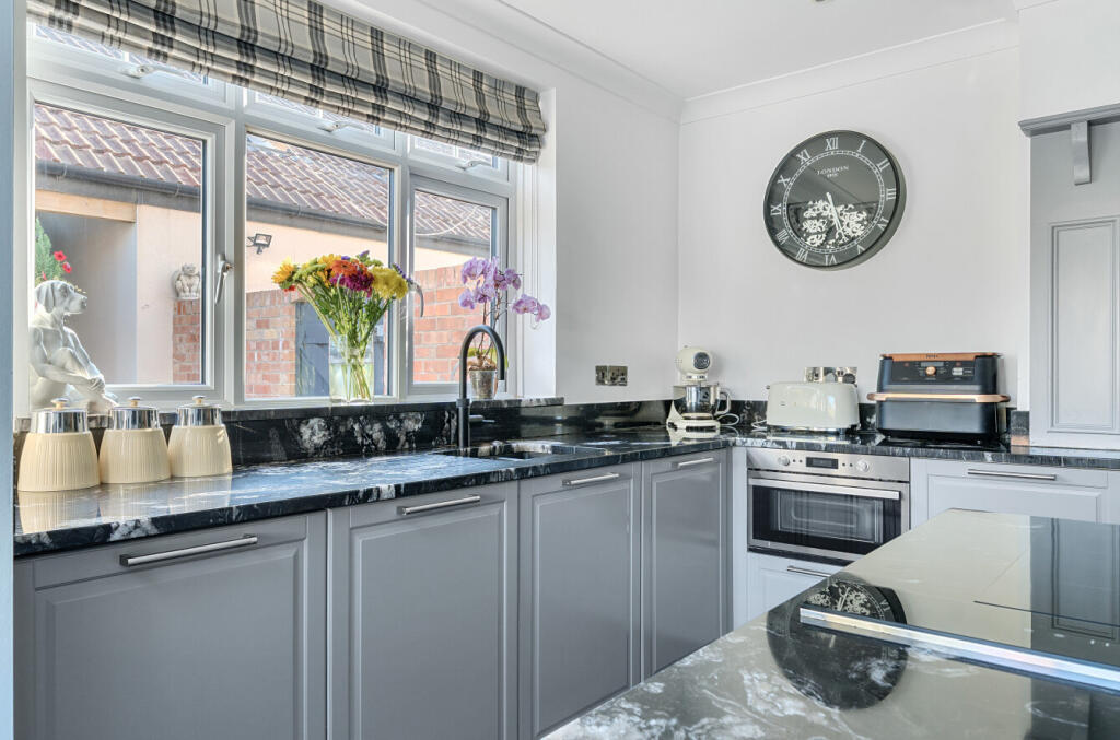 1342307-8-68a8d03...