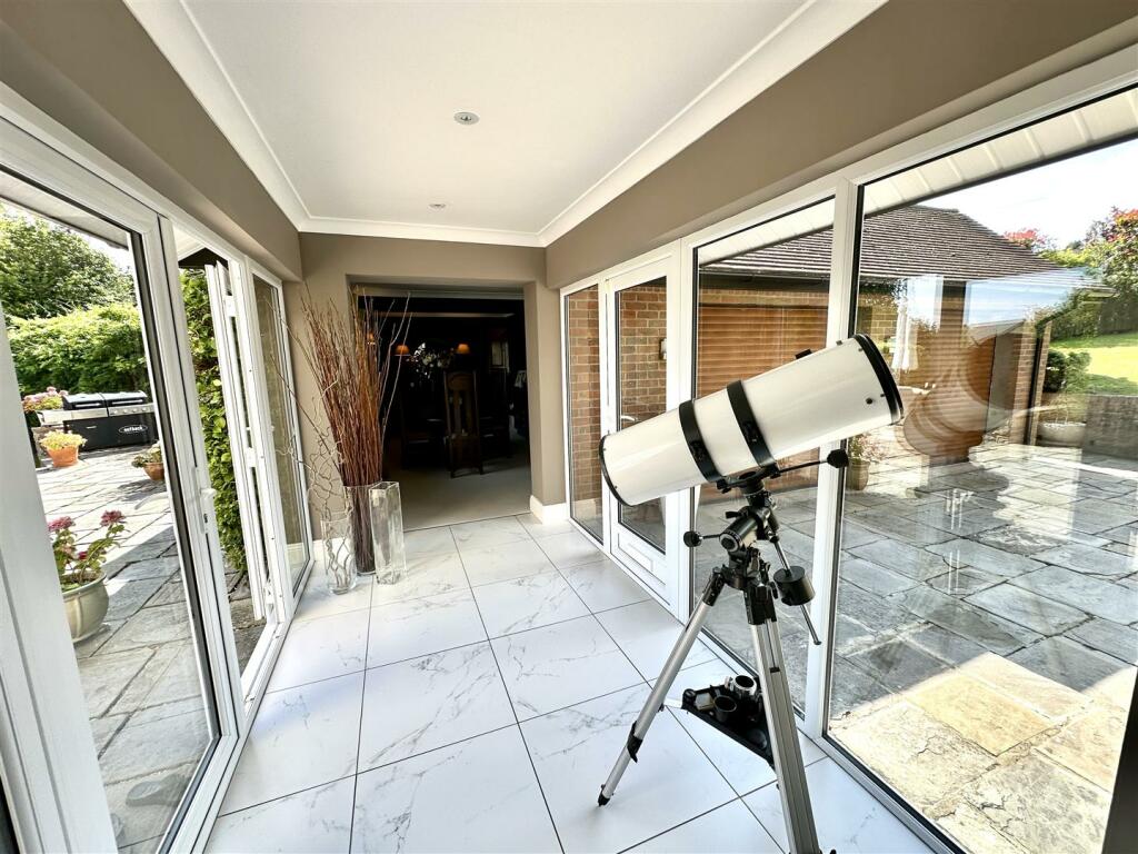 REAR HALLWAY