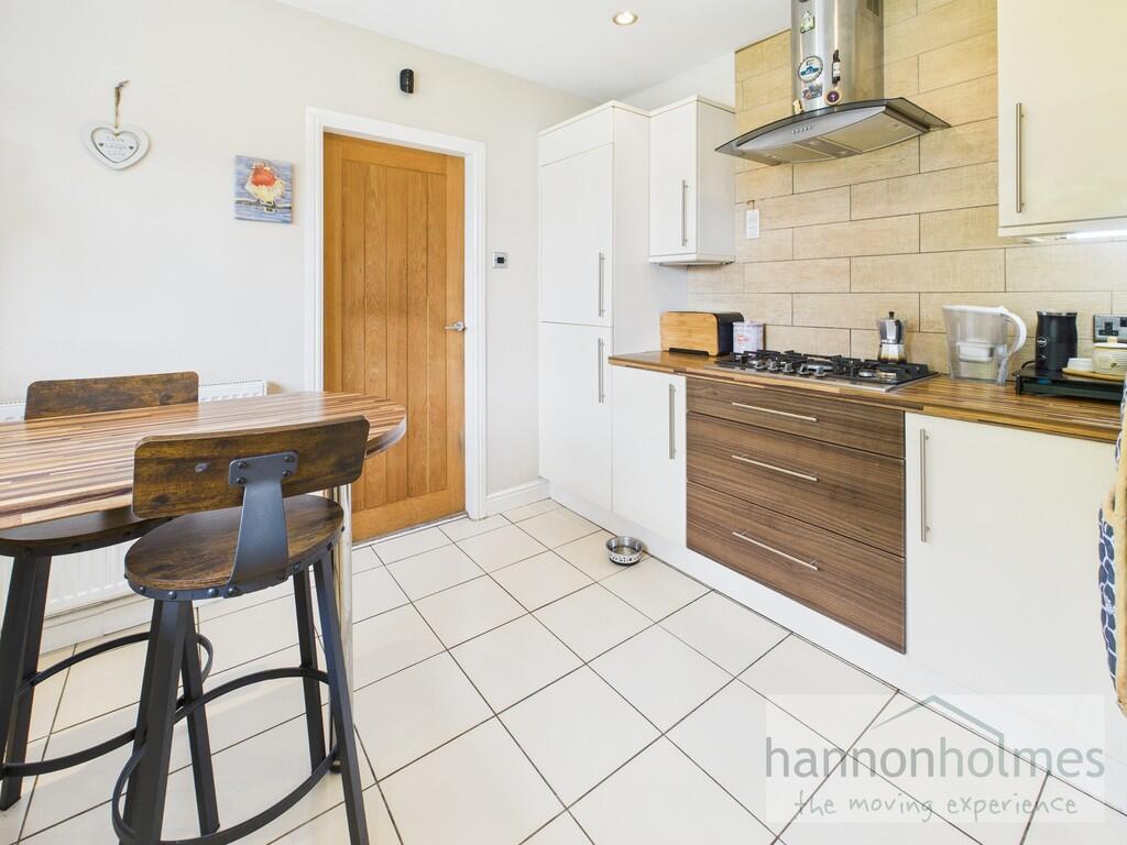 CAM05283G0-PR0083...