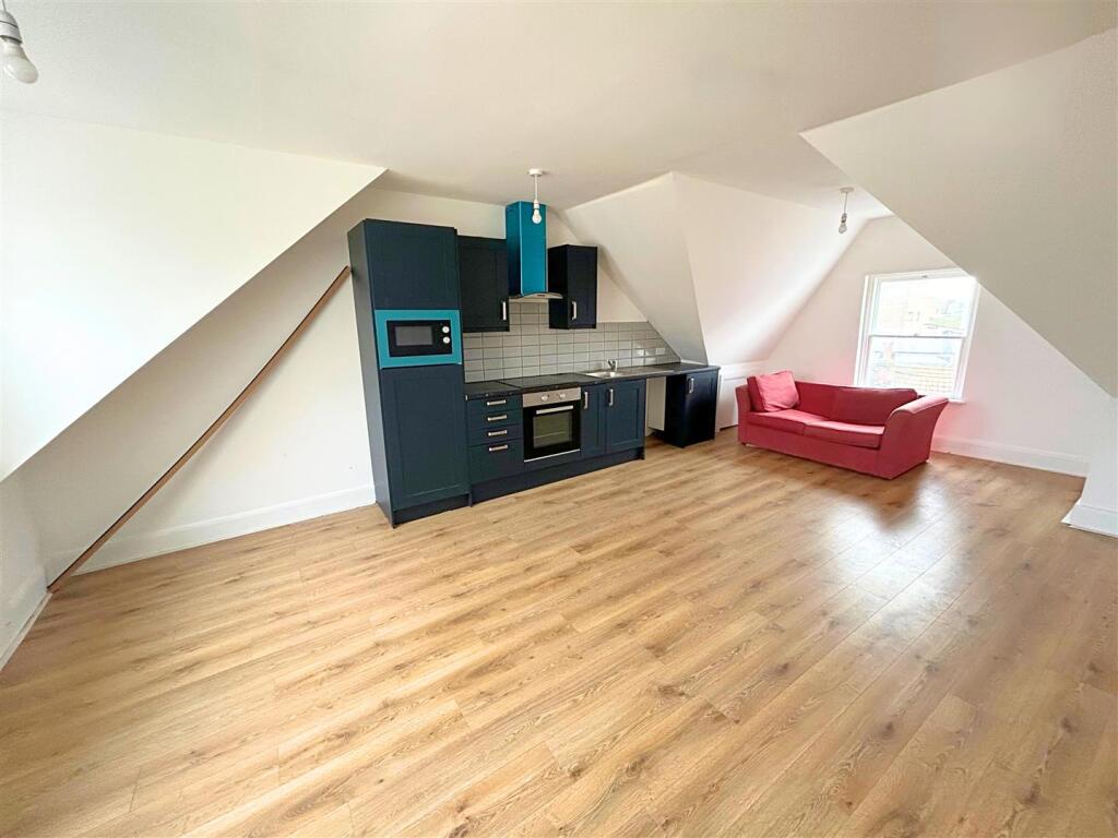 Living Room / Kitchen
