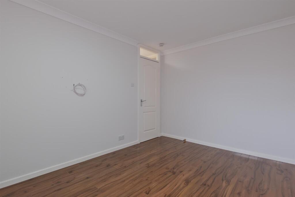 029-4 Gigha Quadrant Wishaw, ML2 0TE.jpg