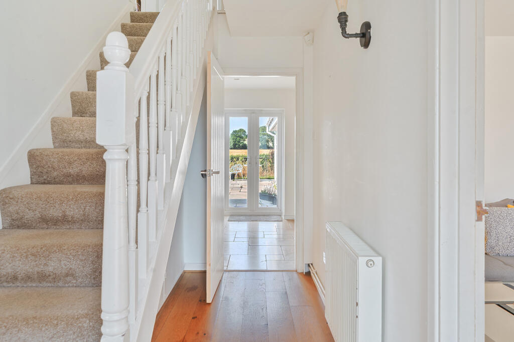 1334806-50-689f4c8c380ec-ARW-1