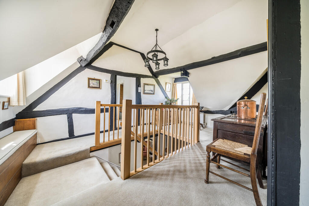 1302341-9-683878e...