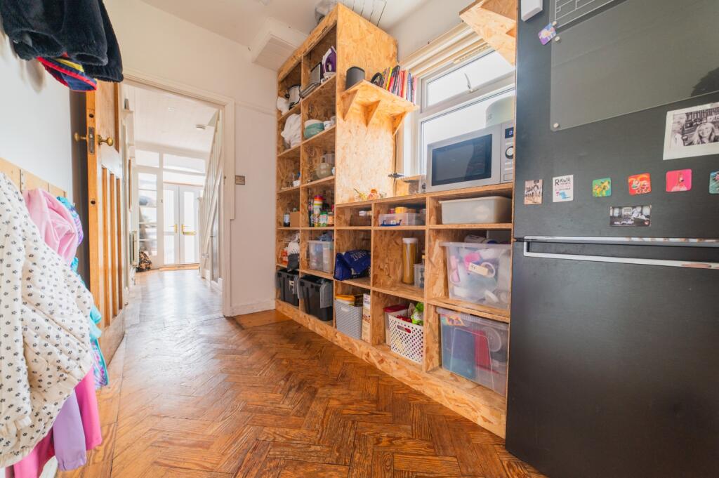 Award-winning Media team on EVERY Listing_50