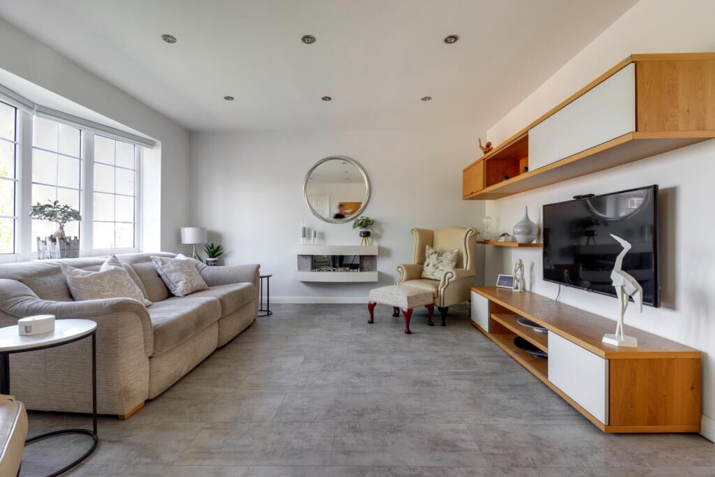 9- Rob Hammond EweMove Pontefract