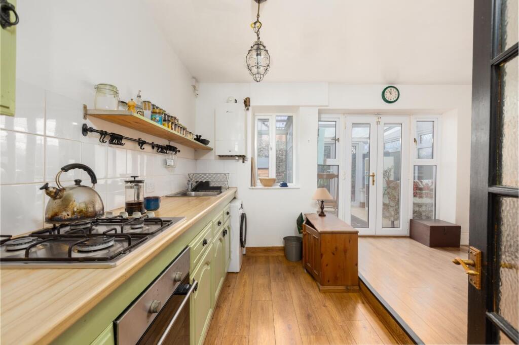 14 Woodbine Street, BS5-23.jpg