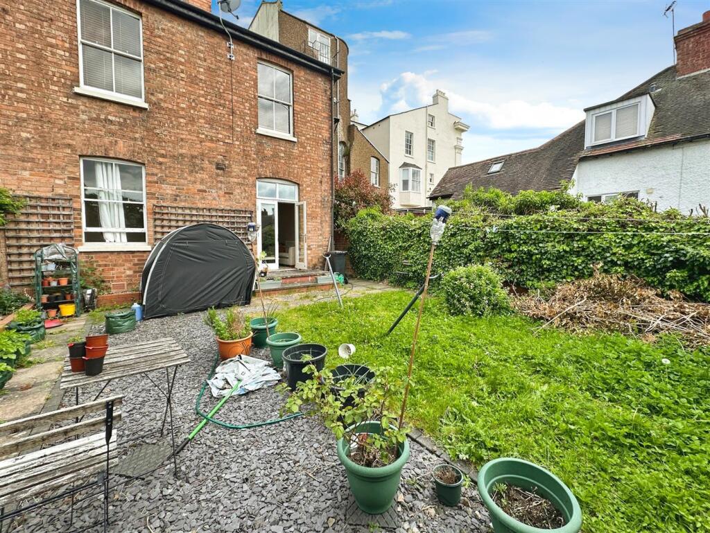 f897c932--4791-8345-C199A9CECDB4-18068-0000055C17C