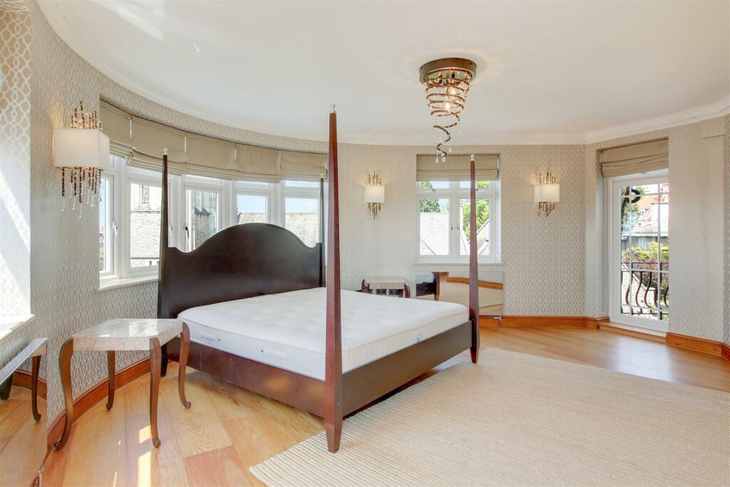 main-bed.jpg