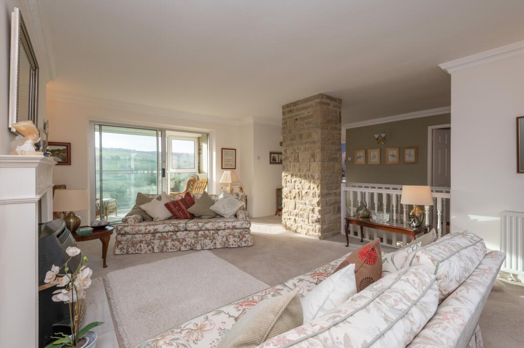 54 - 1 Westfield Mews BD13 3AP