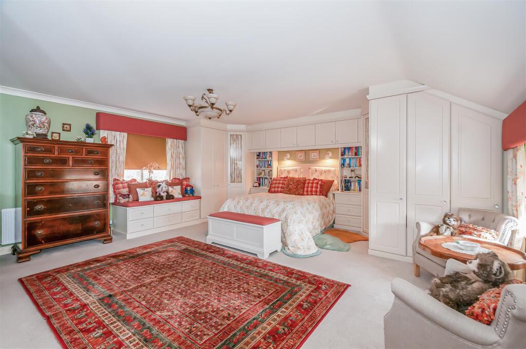 BEDROOM 1