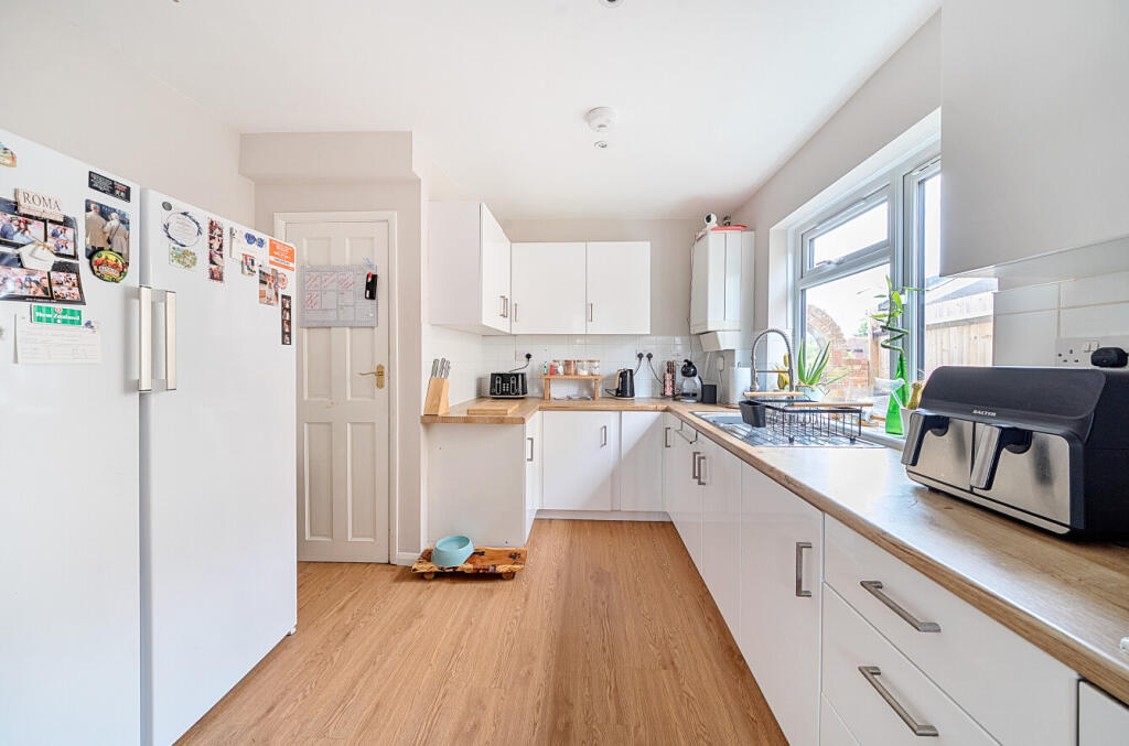 1288276-9-68358c5...