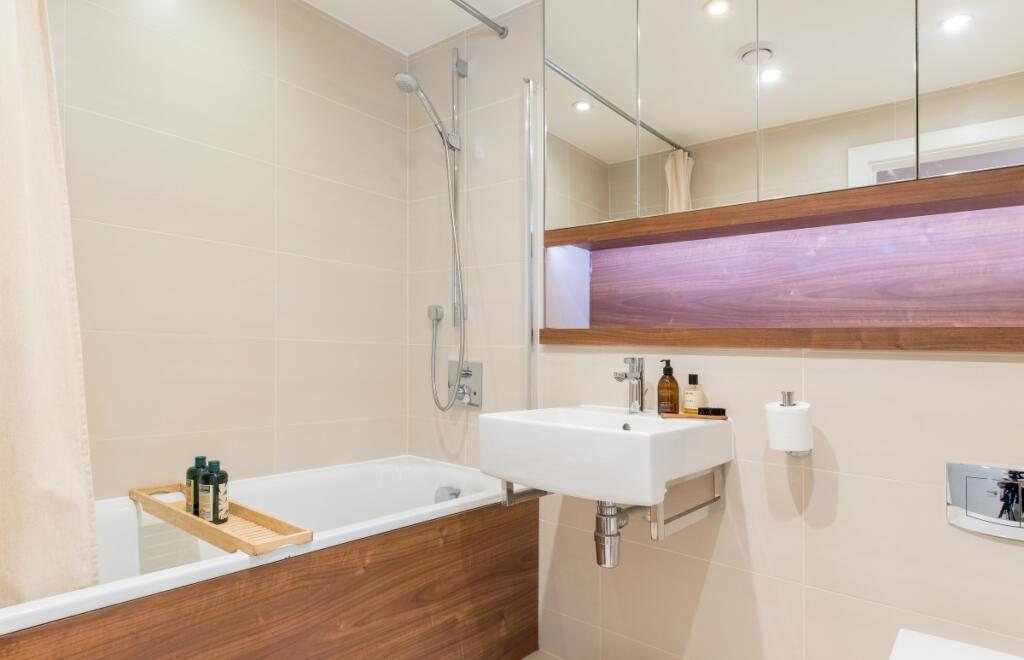 6-8_Wharf_St_020_...