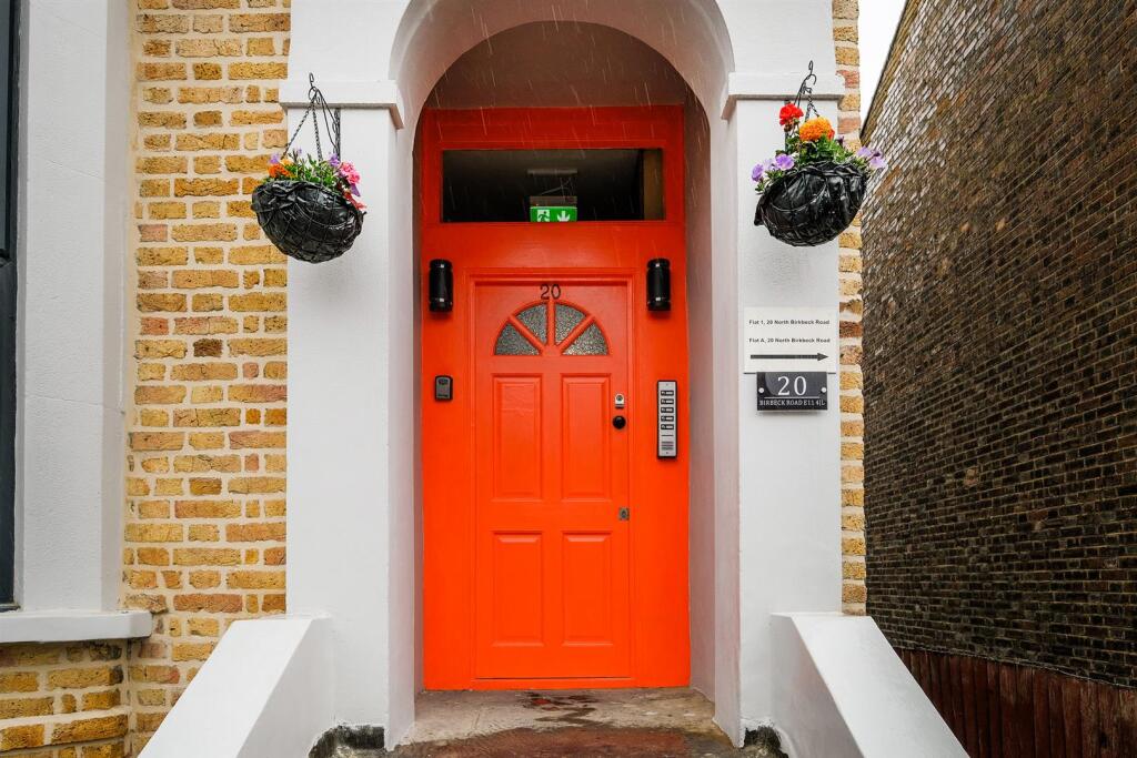 20 North Birkbeck Road - Flats 2, 3, 4-61_web.jpg