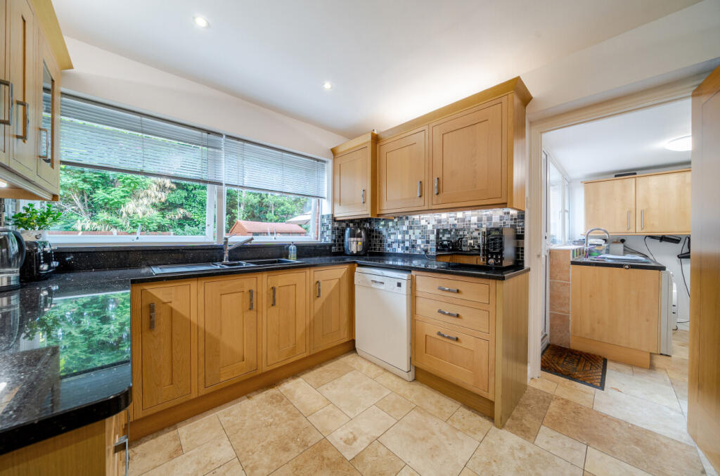 1318508-8-6865432...