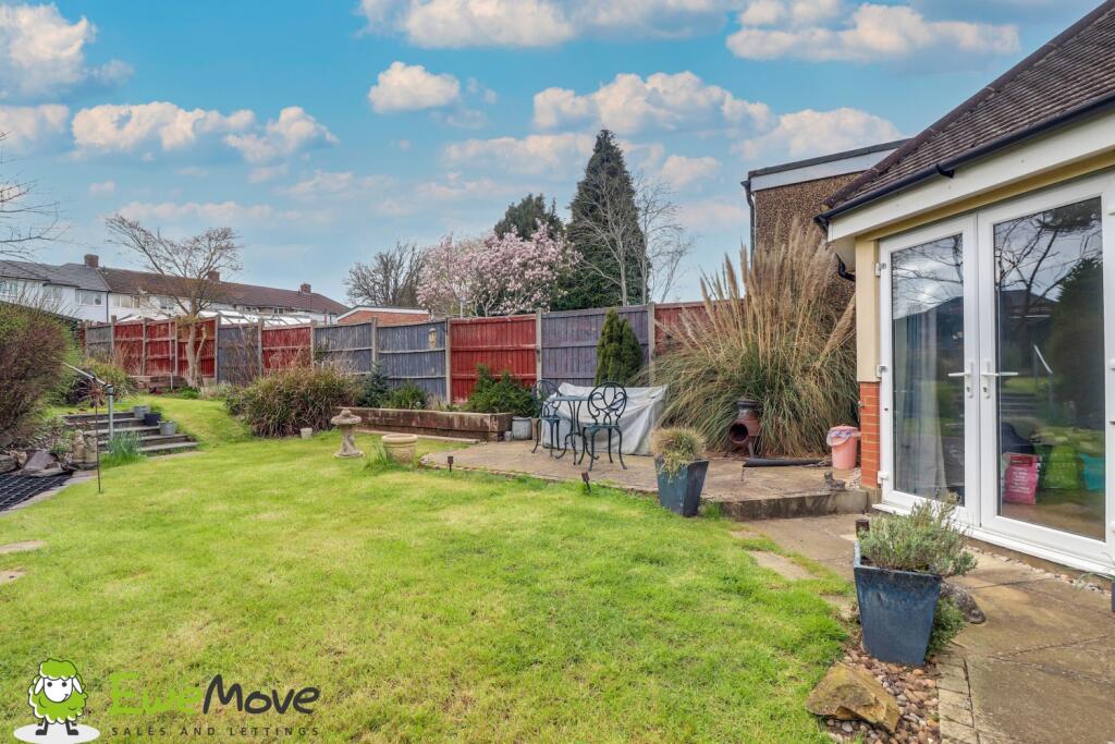 Sun Room and Garden - Ben Brind EweMove Estate Age