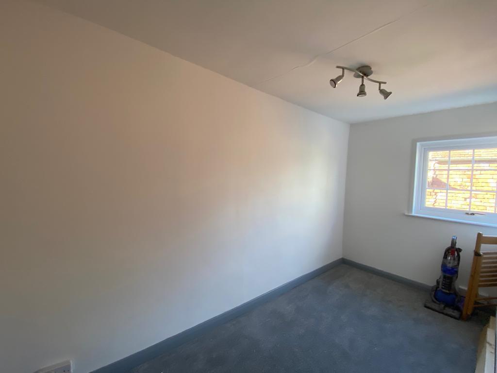 5 The Street bedroom 2.jpg