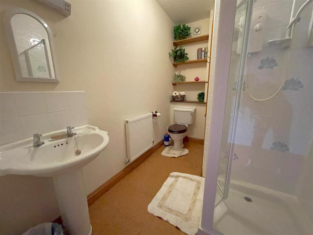 Shower room.jpg