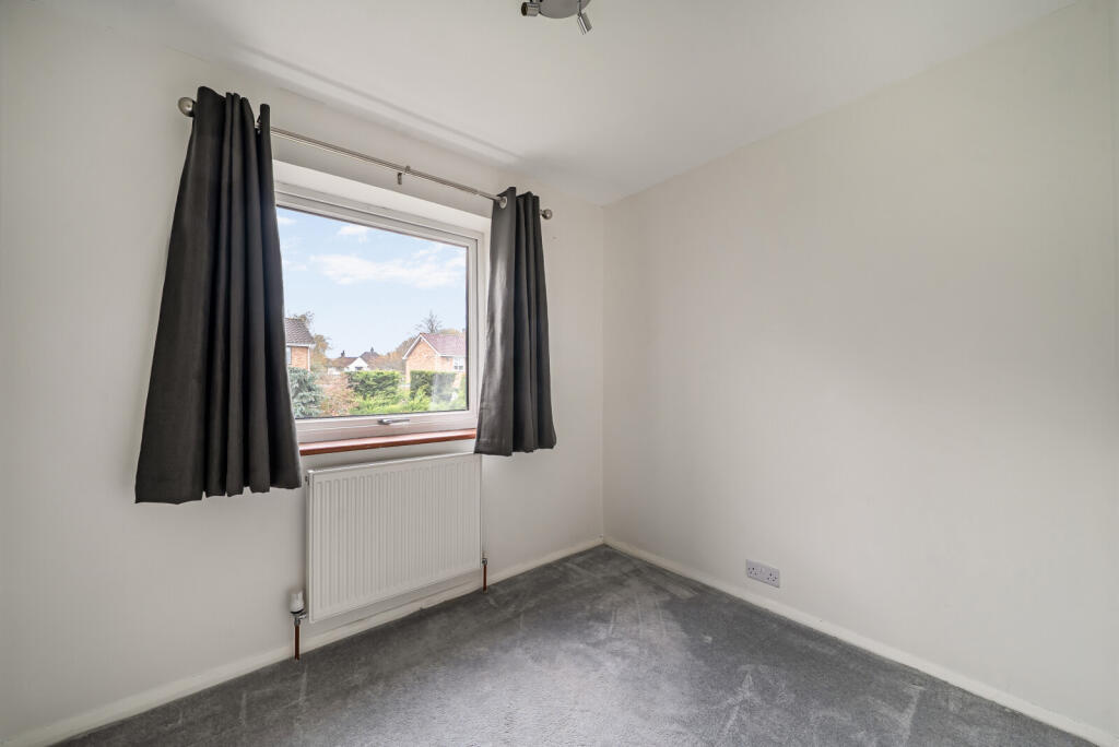 1375296-7-690b583...