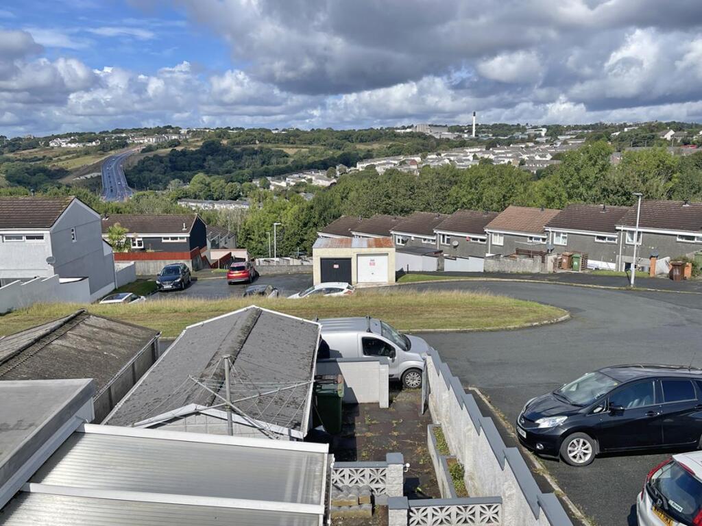 Walkhampton Walk 35- Garden 5.jpg