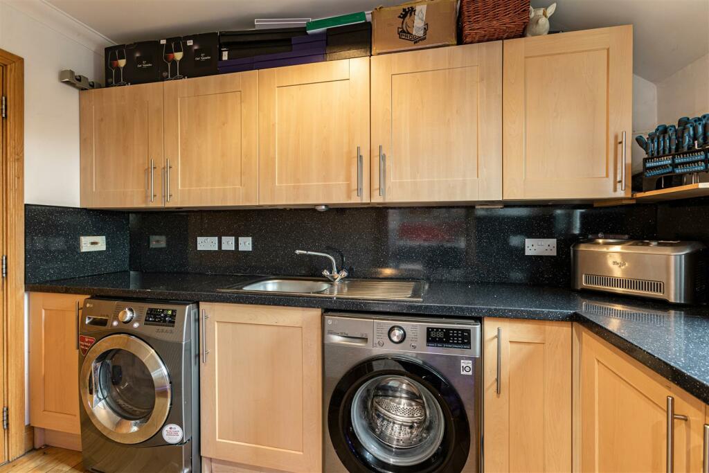3 William Law Gardens Galashiels 20.JPG