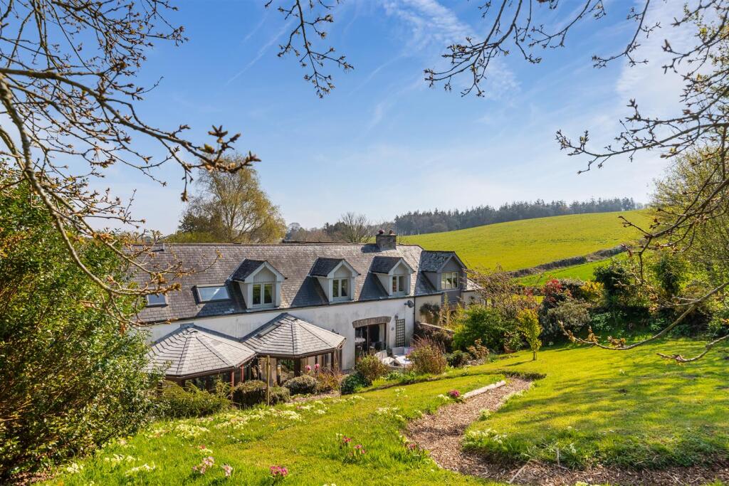 A07 - Alston Farm Alston Lane Churston Ferrers Bri