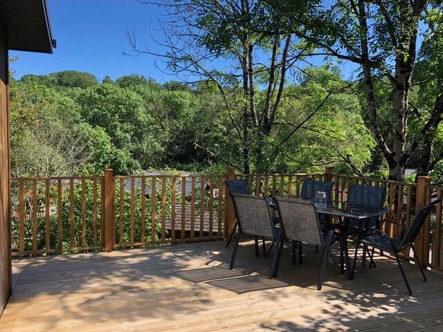 Decking With Hot Tub