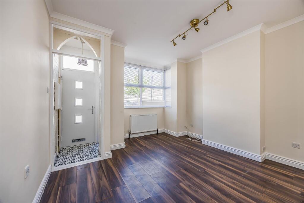 62 Lynn Road, Fratton-Small-PorticoMarketing-SoldB