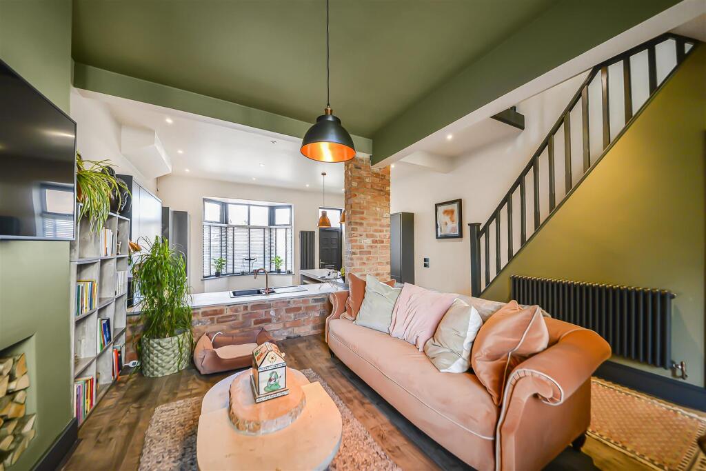 Open Plan Kitchen/Living Area