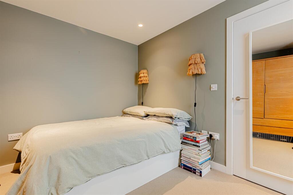 Hillfield Mews (19).jpg