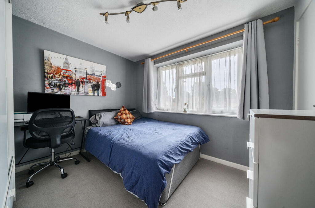 1335030-11-68b1ae...