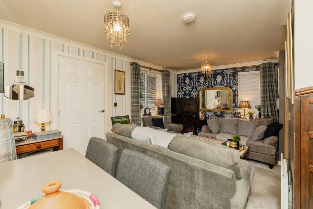 Kitchen/Living Area  5