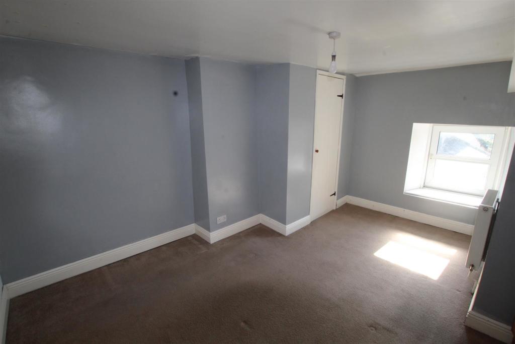 bed 2.JPG