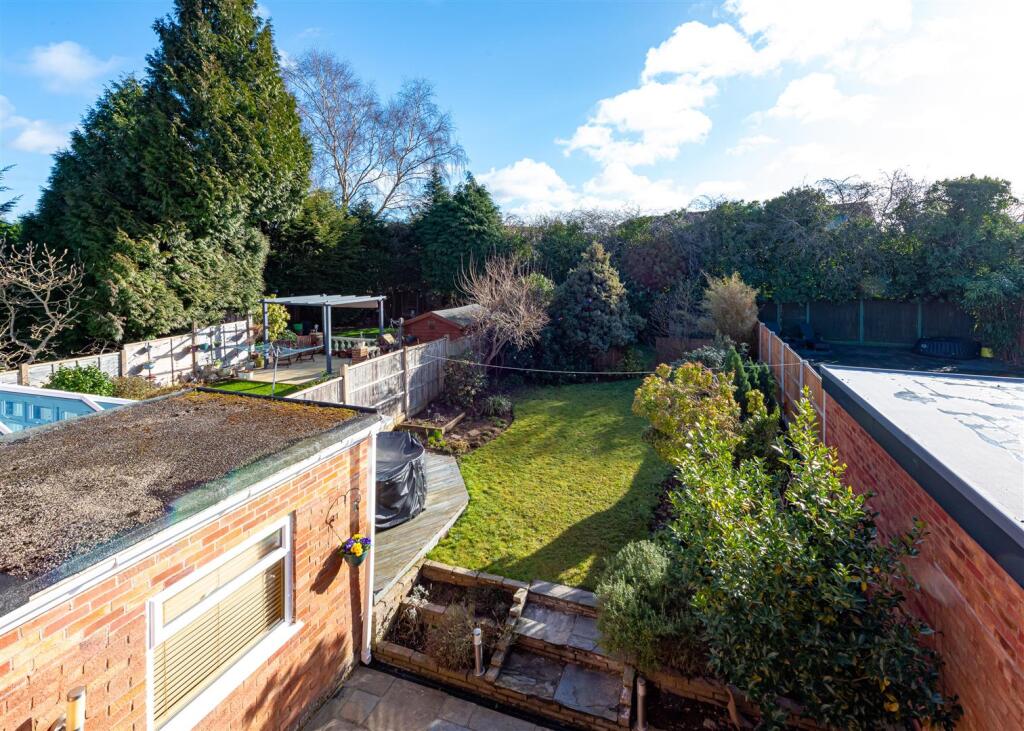 48 Millfields Way-garden FEB25.jpg